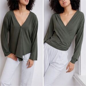 ADAY that’s a wrap top size medium